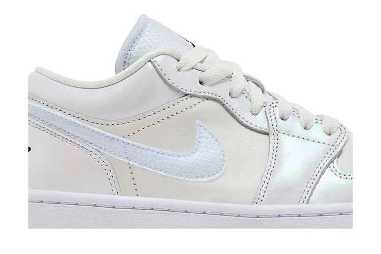 Кроссовки Wmns Air Jordan 1 Low SE 'Year of the Snake'