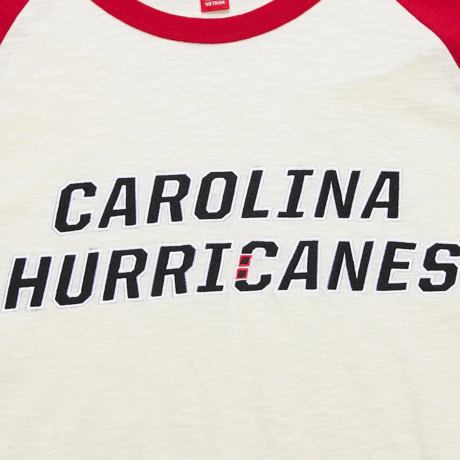 Лонгслив Mitchell & Ness Cream Carolina Hurricanes Legendary Slub Raglan Long Sleeve T-Shirt