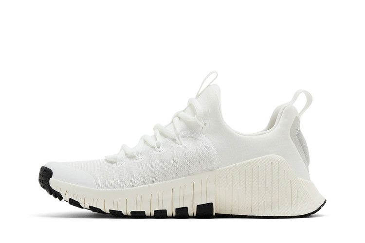 Кроссовки Nike Wmns Free Metcon 6 Premium 'Summit White Black'