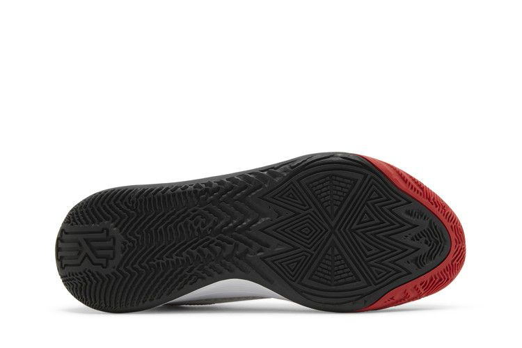 Кроссовки Nike Kyrie Flytrap 6 'Photon Dust University Red'