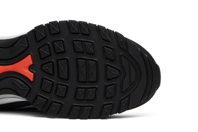 doernbecher-x-wmns-air-max-97-freestyle-bv7114-001_04
