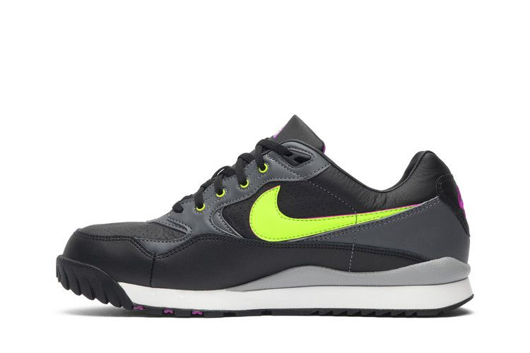 Кроссовки Nike ACG Wildwood 'Black Electric Green'