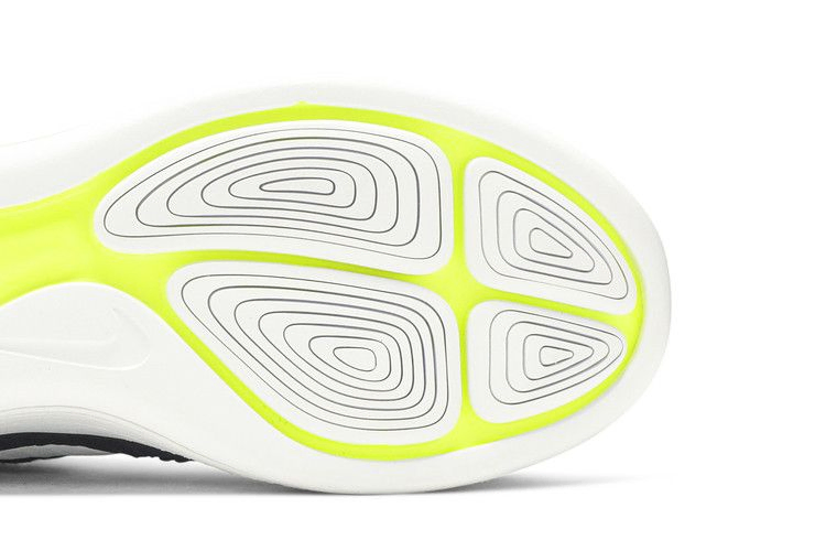 lunarepic-low-flyknit-863779-001_04