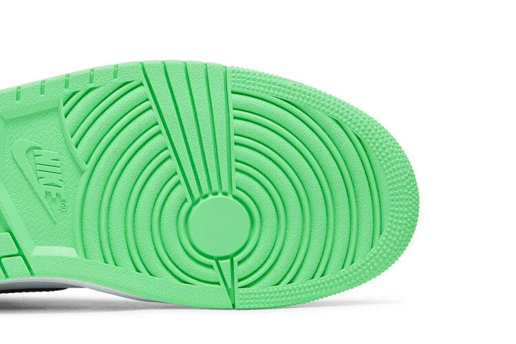 Кроссовки Air Jordan 1 Retro High OG 'Green Glow'