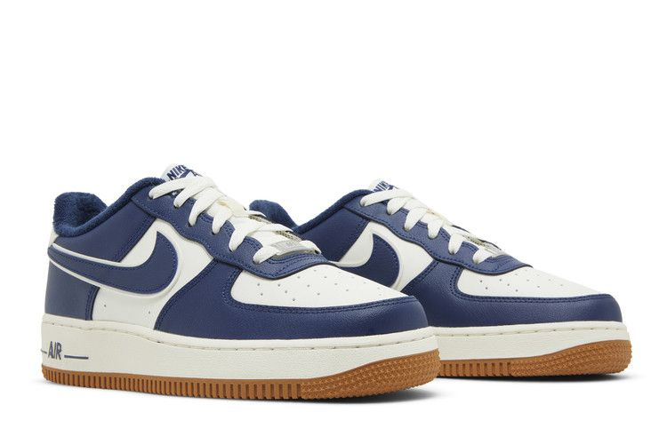 air-force-1-lv8-3-gs-college-pack-midnight-navy-dq5972-101_07