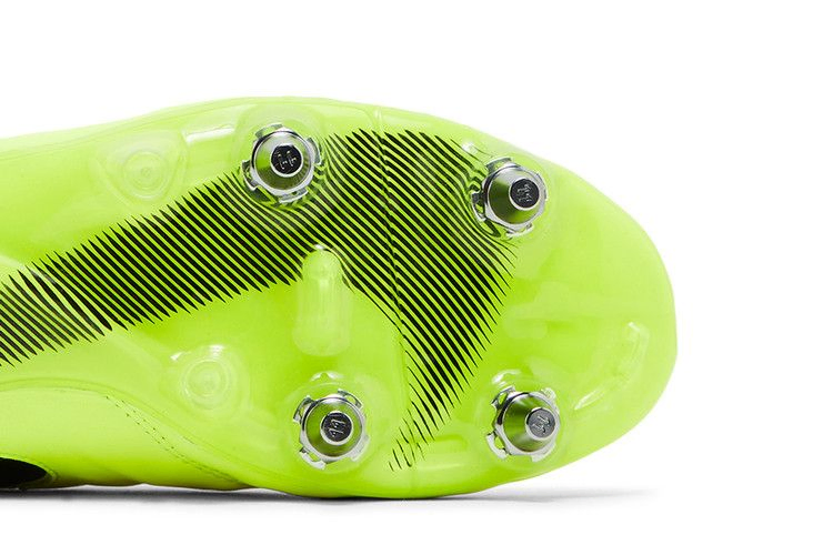 Кроссовки Nike Tiempo Legend 6 SG Pro 'Volt Black'