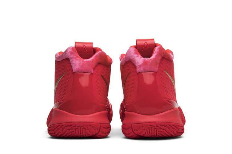 kyrie-4-red-carpet-943806-602_05