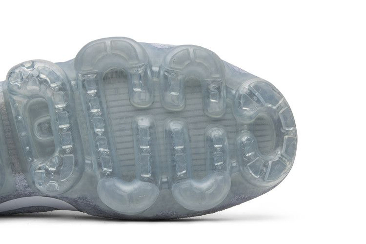 Кроссовки Comme des Garçons x Nike Air VaporMax 'Pure Platinum'