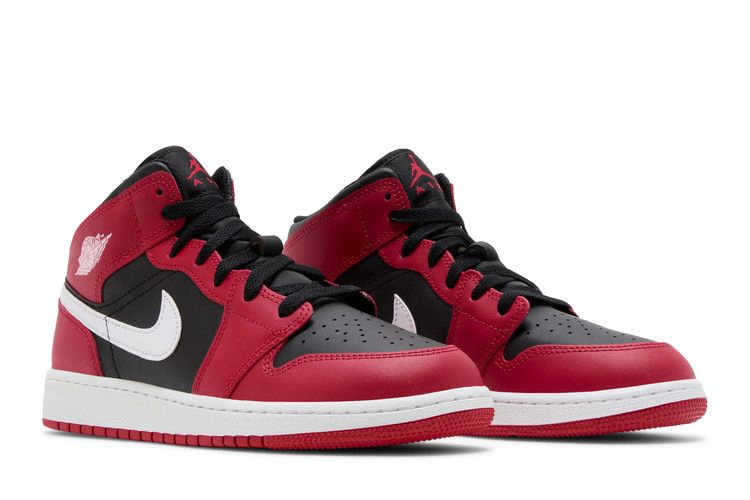 air-jordan-1-mid-gs-gym-red-black-white-dq8423-061_07