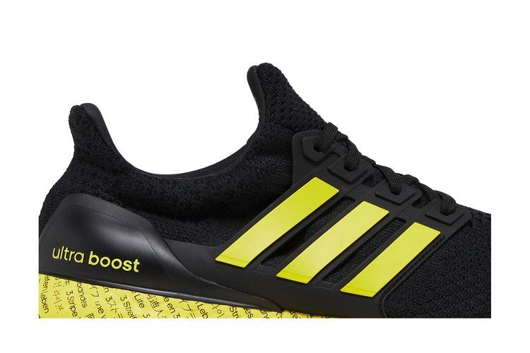 Кроссовки adidas UltraBoost 5.0 DNA '3 Stripe Life'