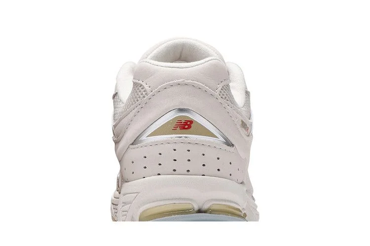 Кроссовки New Balance 2002R 'Cream'