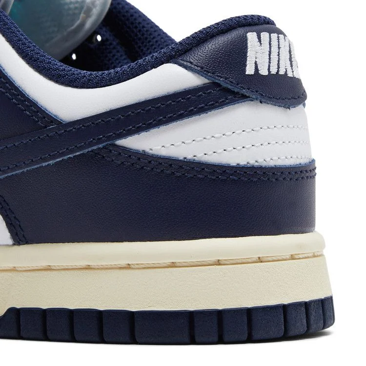 Krossovki-Nike-Wmns-Dunk-Low-Vintage-Navy-9