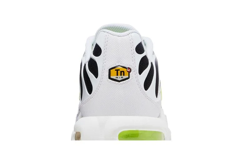 Krossovki-Nike-Air-Max-Plus-White-Black-Volt-6