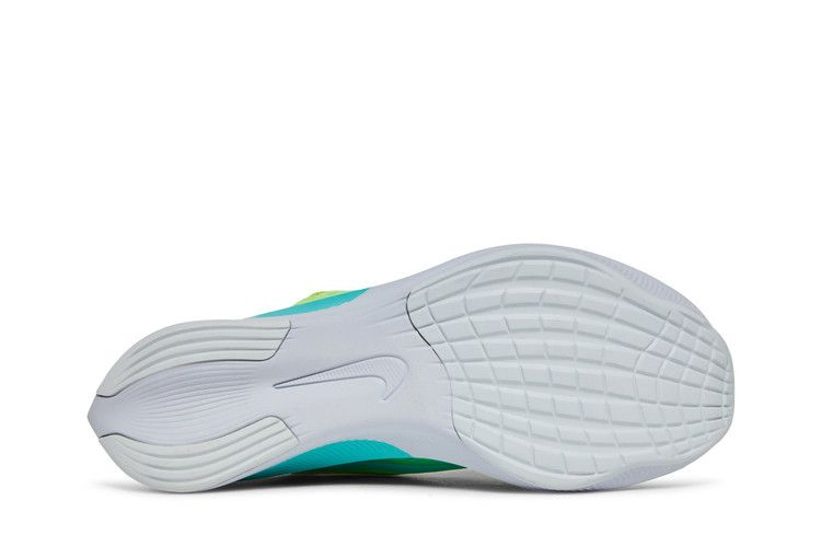 wmns-zoom-fly-4-barely-volt-ct2401-700_03