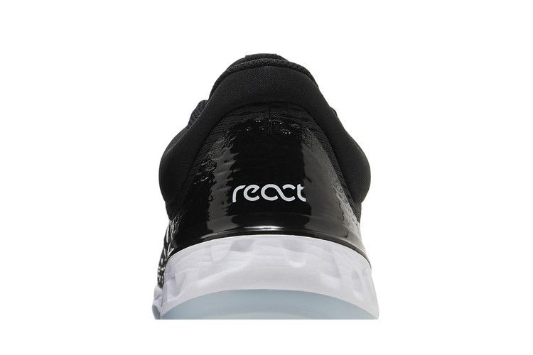 Кроссовки Nike Alpha Huarache Elite 4 Low 'Black White'