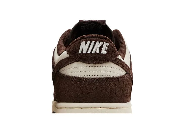 Кроссовки Nike Dunk Low SE 'Baroque Brown Pale Ivory'