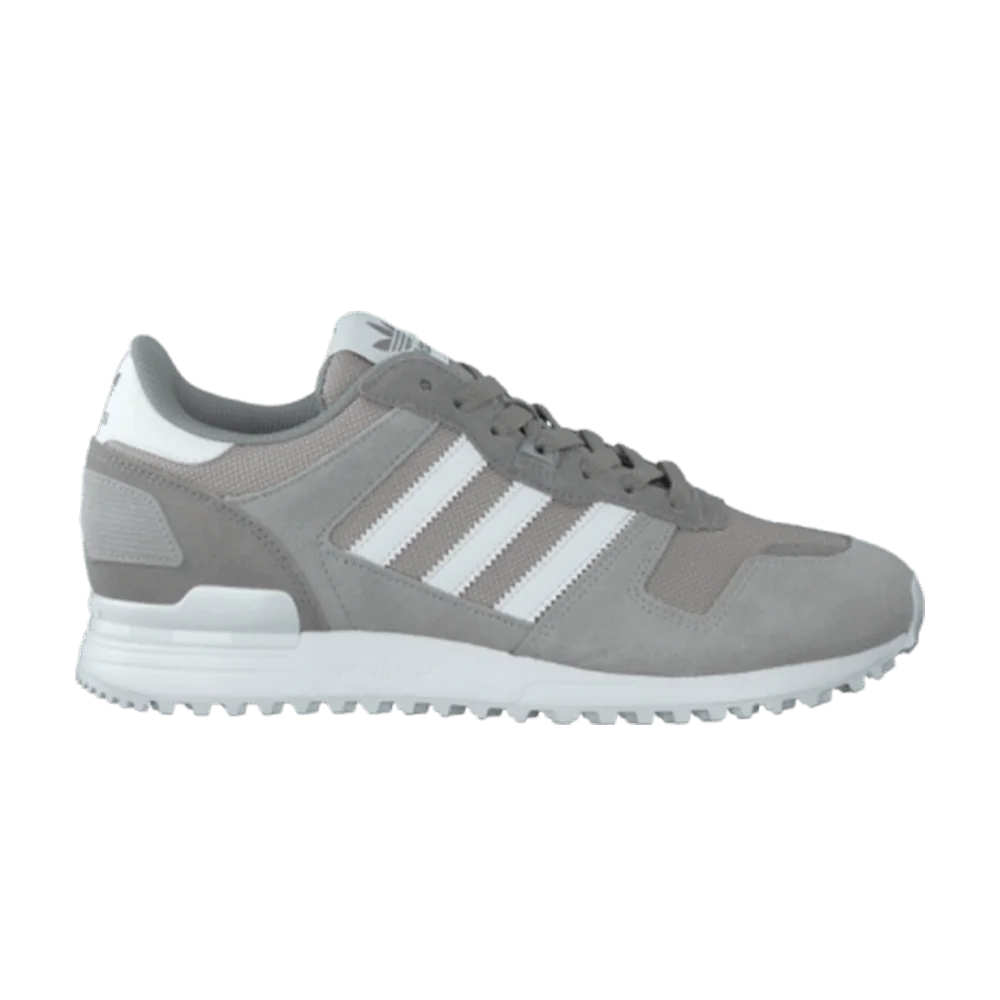 Krossovki-Adidas-ZX-700-1