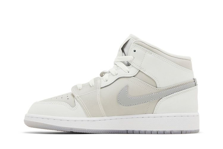air-jordan-1-mid-se-gs-summit-white-metallic-silver-hq3600-121_02