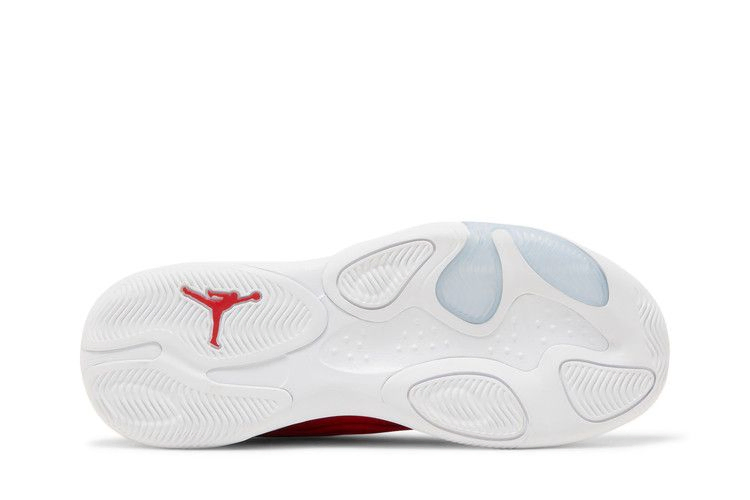 jordan-max-aura-4-university-red-dn3687-601_03