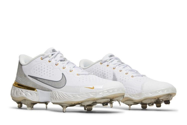alpha-huarache-elite-3-low-white-metallic-silver-cv3552-102_07