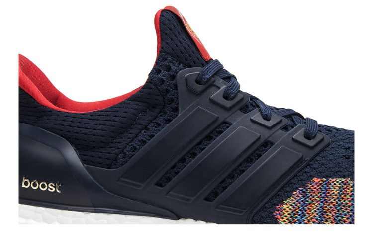 Кроссовки Adidas UltraBoost 1.0 'Chinese New Year'