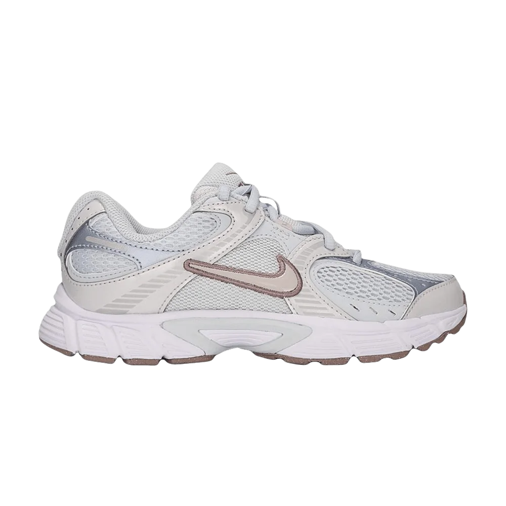 Krossovki-Nike-V5-RNR-GS-Aura-Moon-Particle-Platinum-Tint