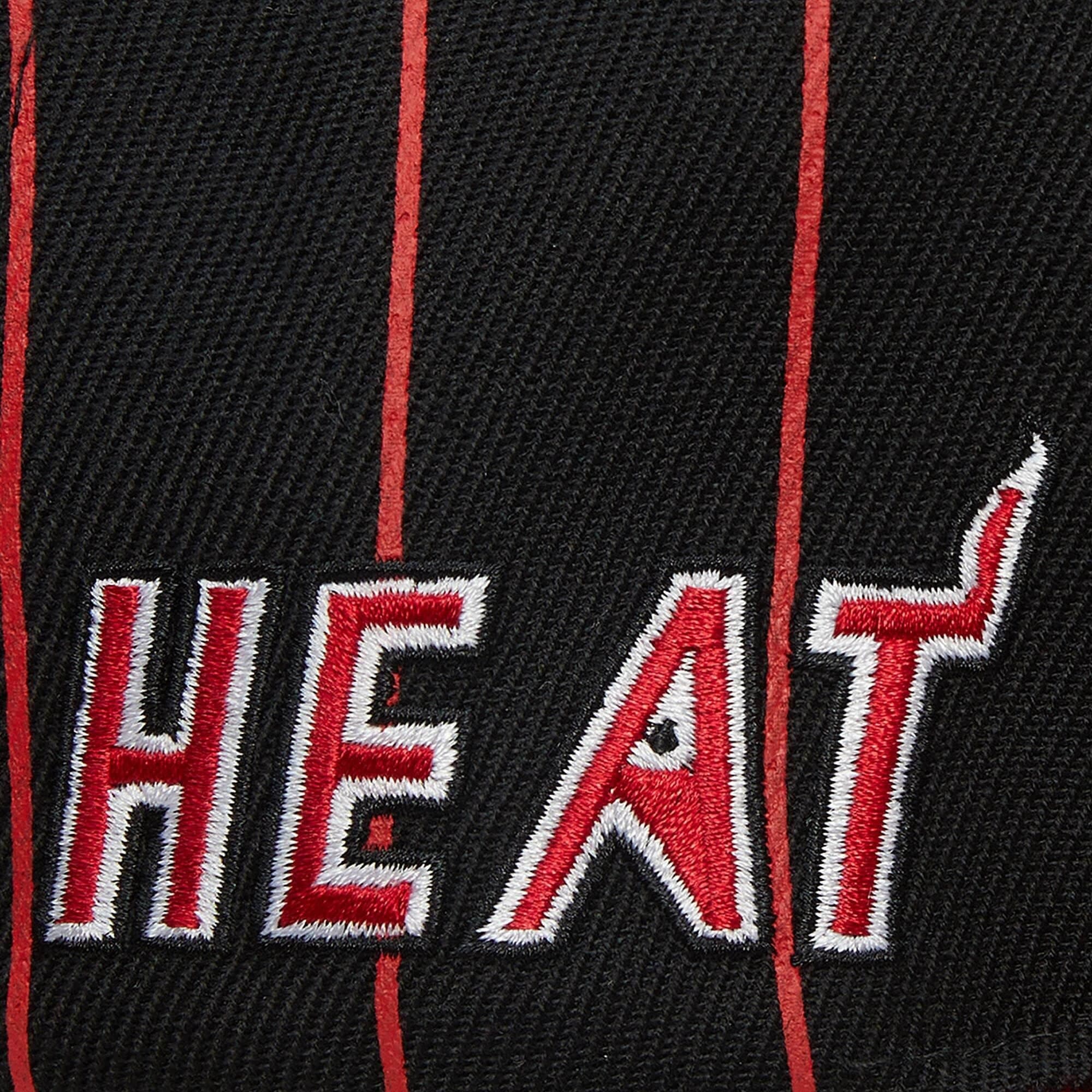 Mitchell-Ness-Team-Pin-Snapback-HWC-Miami-Heat-Hat-2