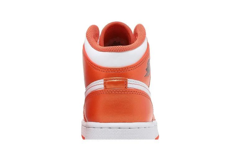 Krossovki-Air-Jordan-1-Mid-SE-GS-Electro-Orange-6