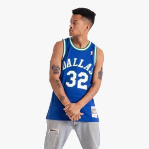 1993-94-Dallas-Mavericks-Jamal-Mashburn-32-Swingman-Hardwood-Classics-Blue-Jersey-1-300x300