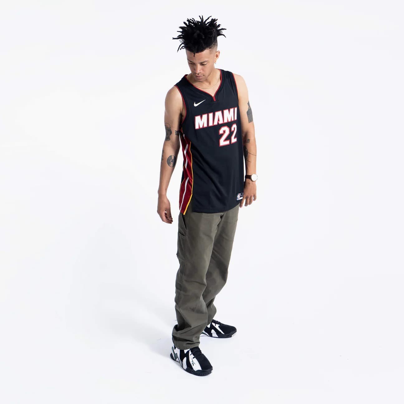 Баскетбольная джерси 2023-24 Miami Heat Jimmy Butler #22 Swingman Icon Edition Black Jersey