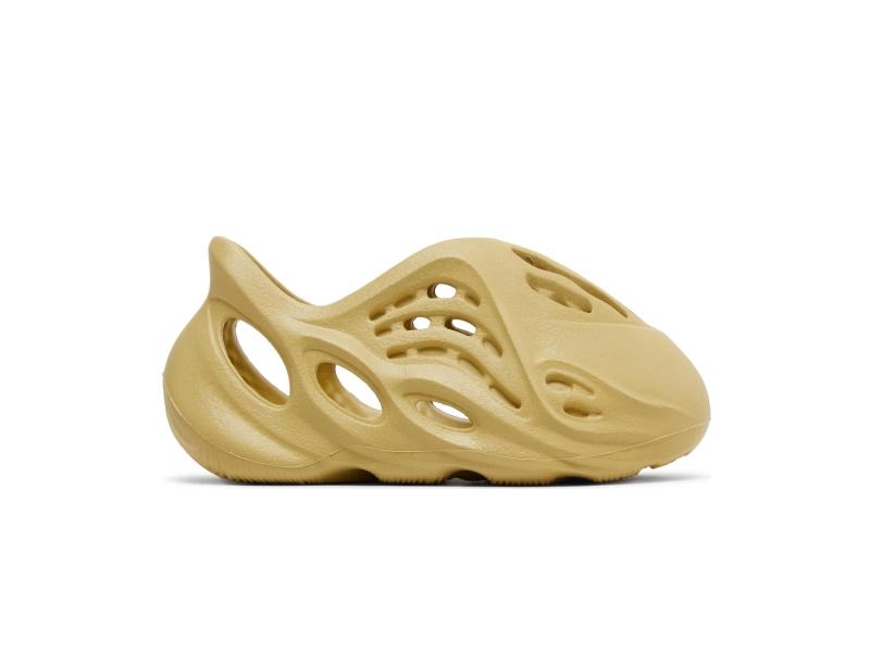 Кроссовки adidas Yeezy Foam Runner Infants Sulfur