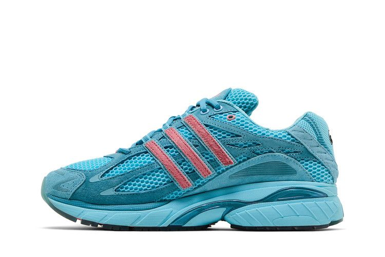unheardof-x-adistar-cushion-3-pork-chop-piggy-runners-js2973_02-1