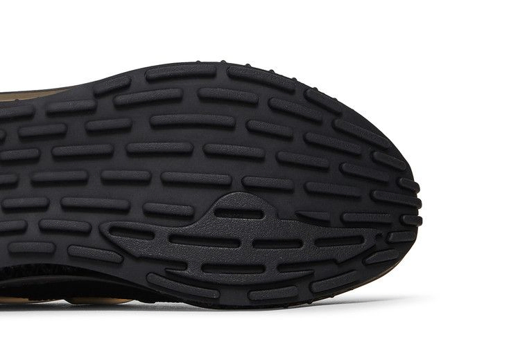 Кроссовки adidas 4D Fusio 'Triple Black'