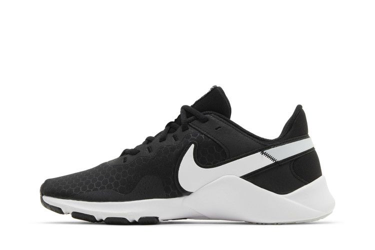 wmns-legend-essential-2-black-white-cq9545-001_02
