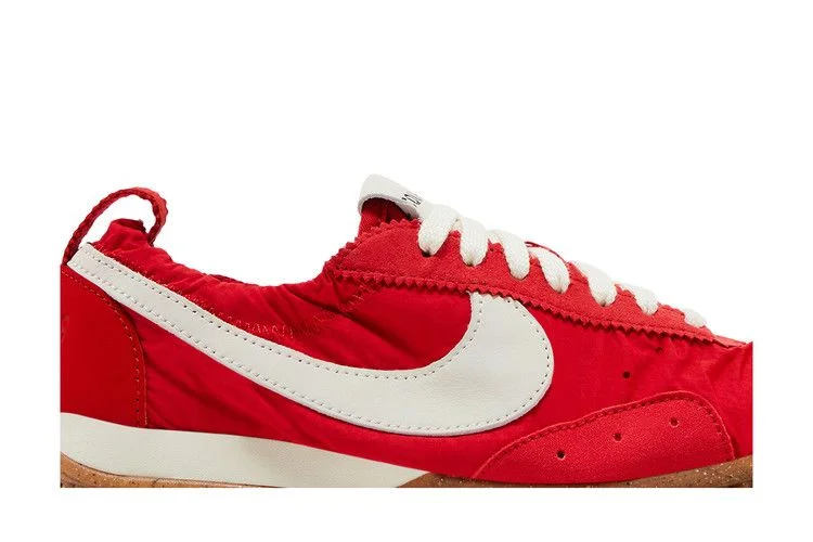 Кроссовки Jacquemus x Nike Wmns Moon Shoe SP 'University Red'