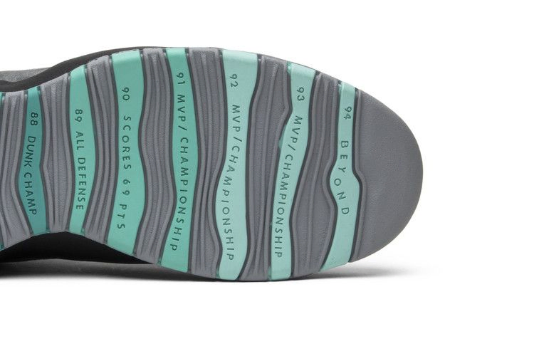 Кроссовки Air Jordan 10 Retro 'Lady Liberty'