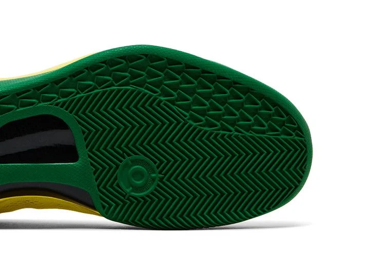 Krossovki-Nike-Kobe-8-Protro-Oregon-Alternate-PE-4