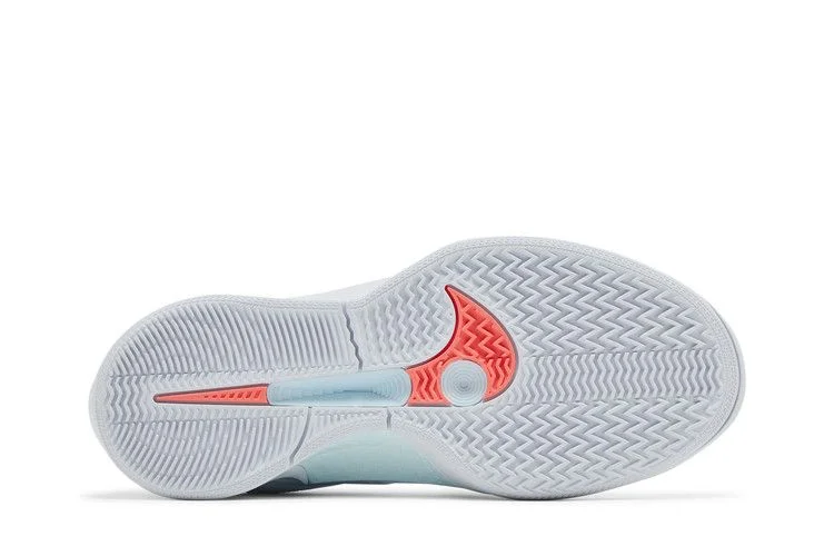 Krossovki-Nike-Wmns-Sabrina-2-EP-Conductor-3
