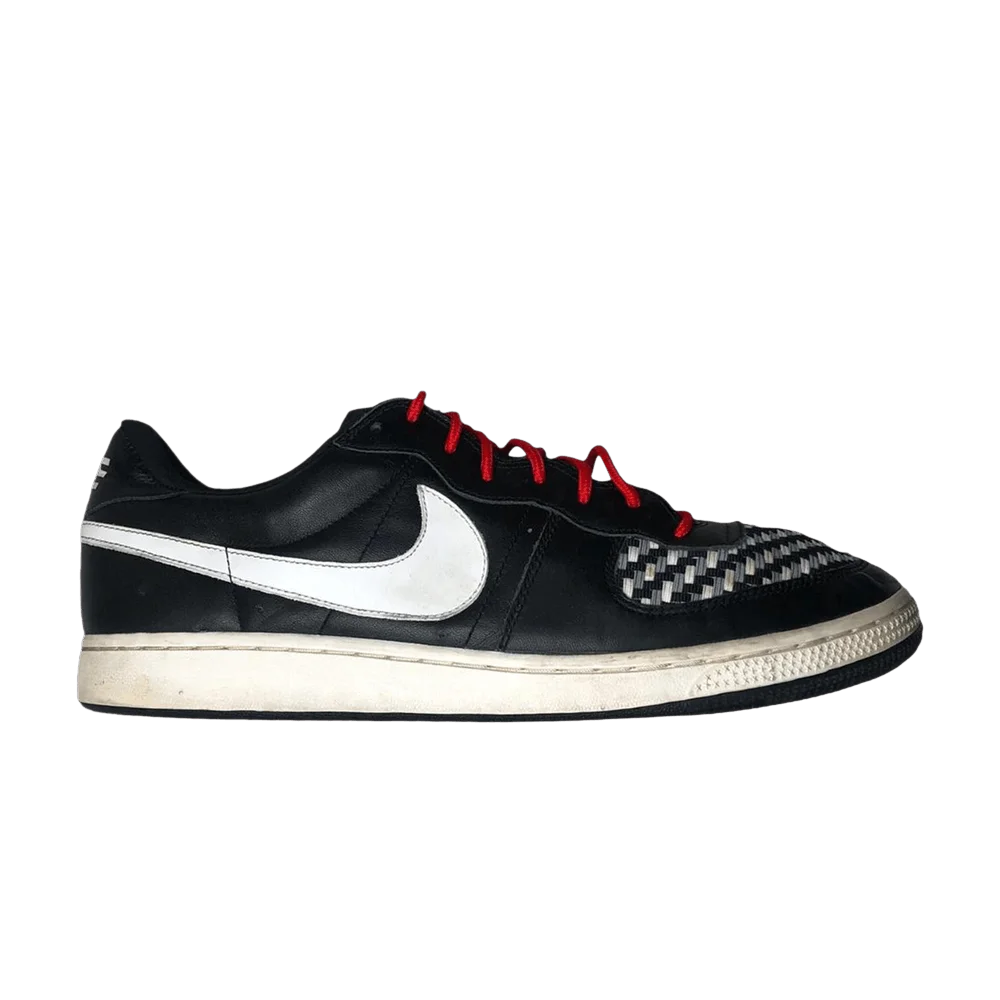 Krossovki-Nike-Legend-Black-White-Stealth-Woven
