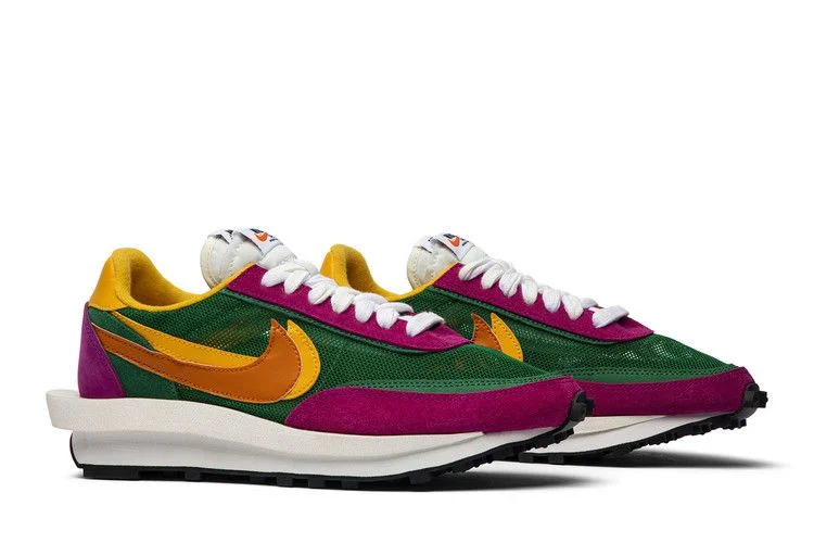 Krossovki-sacai-x-Nike-LDWaffle-Pine-Green-7