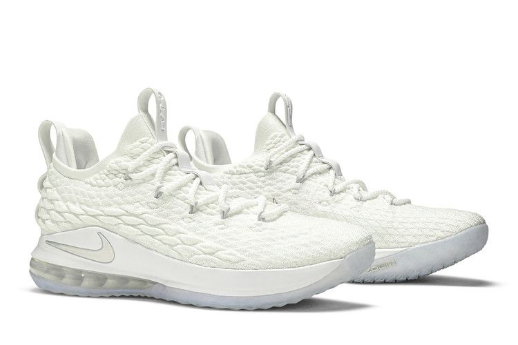 lebron-15-low-white-metalic-ao1755-100_07