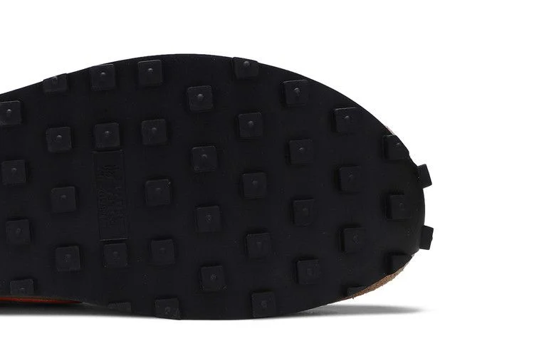 Krossovki-Nike-Daybreak-SP-Vegas-Gold-4