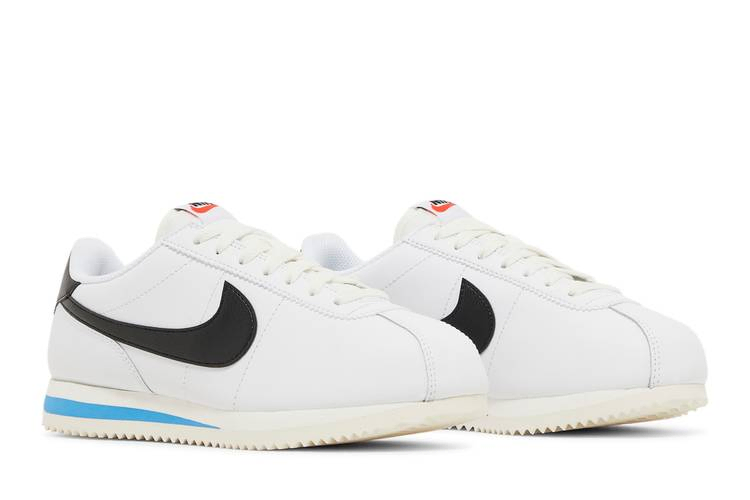 wmns-cortez-white-black-blue-dn1791-100_07