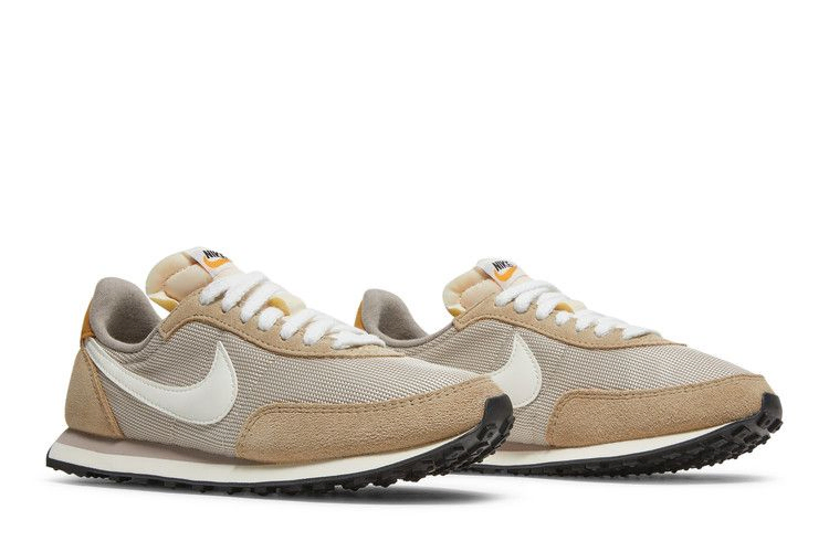 wmns-waffle-trainer-2-se-desert-sand-dm9091-012_07