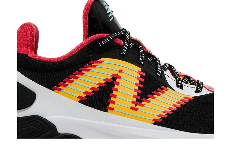 Krossovki-New-Balance-Two-WXY-V5-Black-Blast-Red-1
