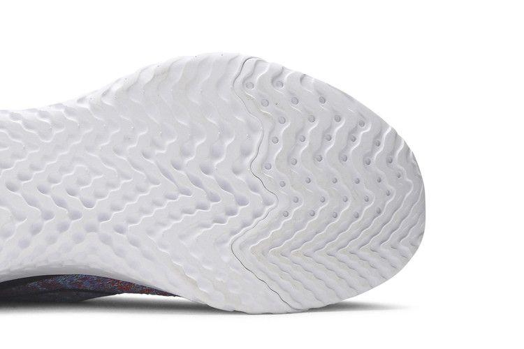 Кроссовки Nike Epic Phantom React Flyknit 'Multi-Color'
