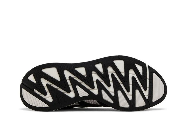 Krossovki-adidas-Adizero-Aruku-Black-White-Grey-3