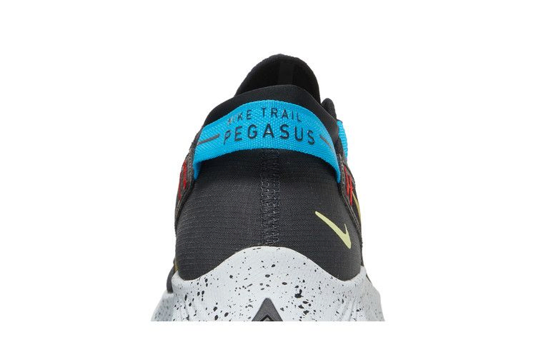 Кроссовки Nike Pegasus Trail 2 'Black Dark Sulfur'