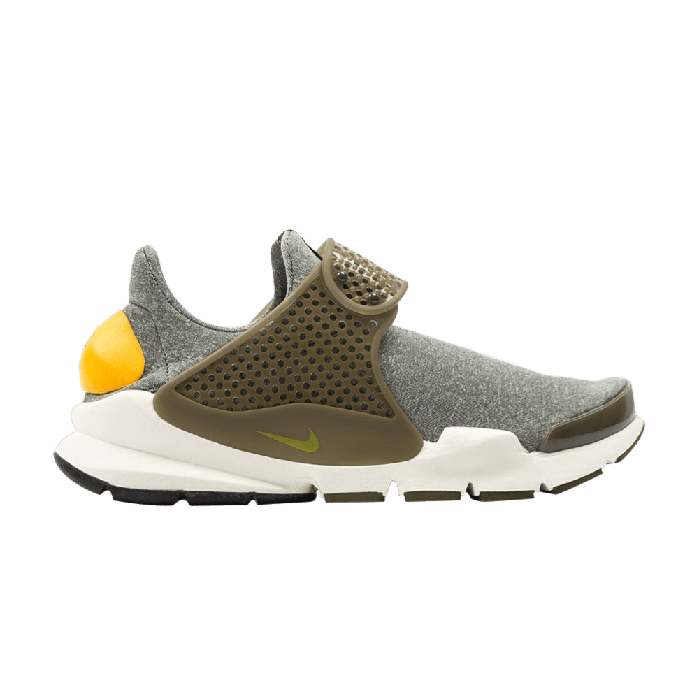 wmns-sock-dart-se-gold-leaf-862412-300