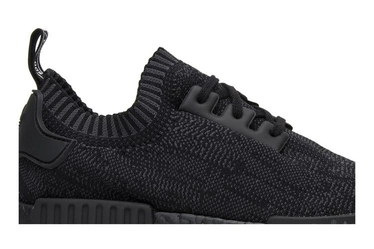 Кроссовки adidas NMD_R1 'Pitch Black'